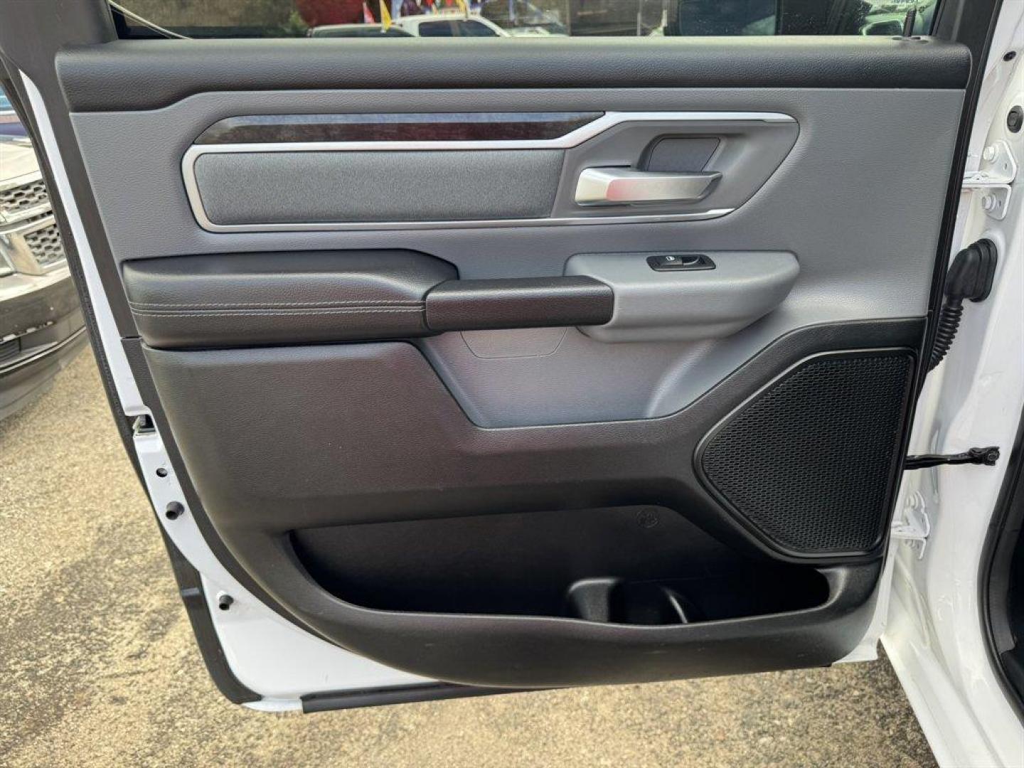 2023 White /Black Ram 1500 (1C6RREFG2PN) with an 3.6l V6 Smpi Dohc VVT 3.6 engine, Automatic transmission, located at 745 East Steele Rd., West Columbia, SC, 29170, (803) 755-9148, 33.927212, -81.148483 - Special Internet Price! 2023 RAM 1500 - Photo#23