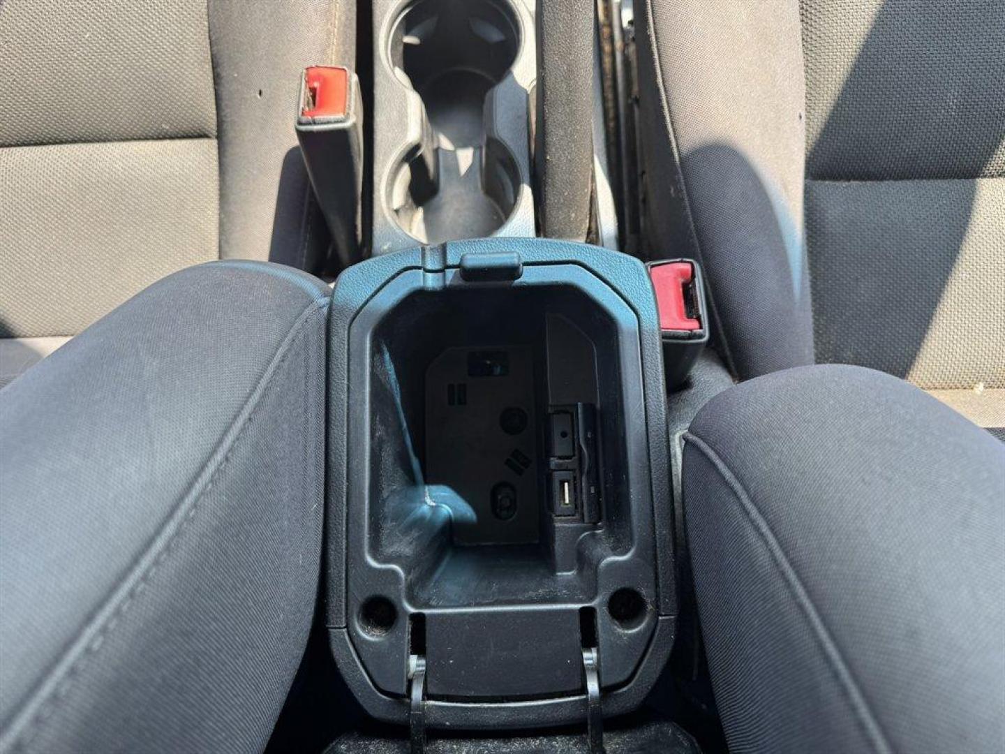 2014 Black /Black Chevrolet Cruze (1G1PC5SB1E7) with an 1.4l I-4 MFI Dohc T/C 1.4 engine, Automatic transmission, located at 745 East Steele Rd., West Columbia, SC, 29170, (803) 755-9148, 33.927212, -81.148483 - Special Internet Price! 2014 Chevrolet Cruze LT - Photo#15