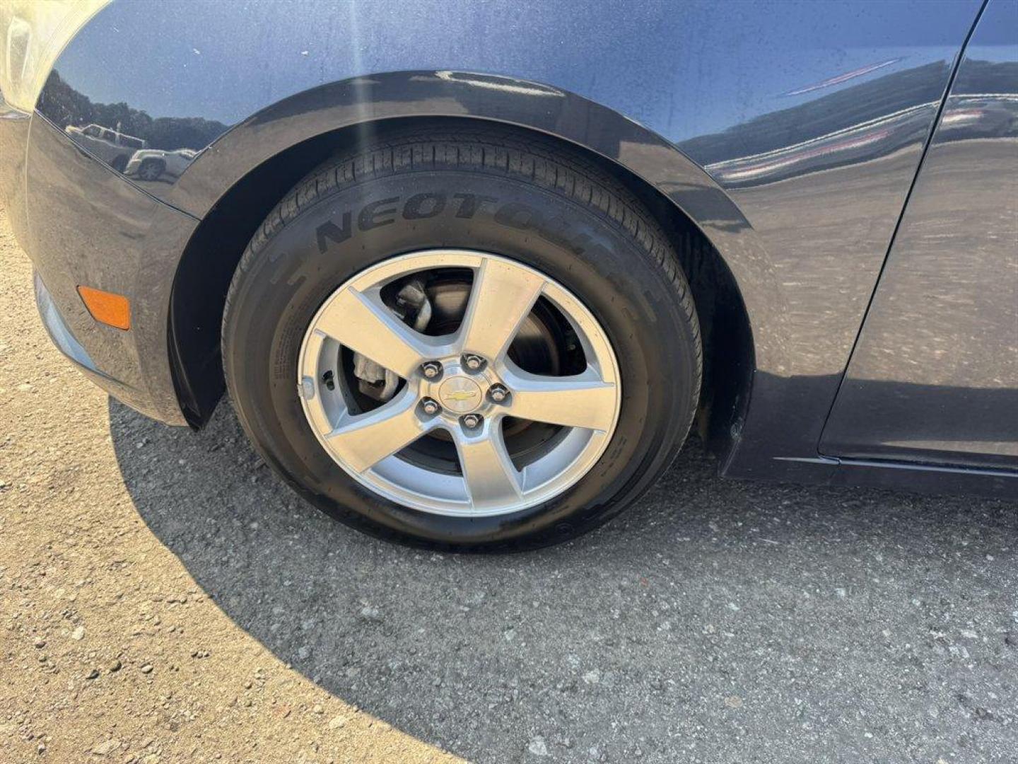 2014 Black /Black Chevrolet Cruze (1G1PC5SB1E7) with an 1.4l I-4 MFI Dohc T/C 1.4 engine, Automatic transmission, located at 745 East Steele Rd., West Columbia, SC, 29170, (803) 755-9148, 33.927212, -81.148483 - Special Internet Price! 2014 Chevrolet Cruze LT - Photo#30