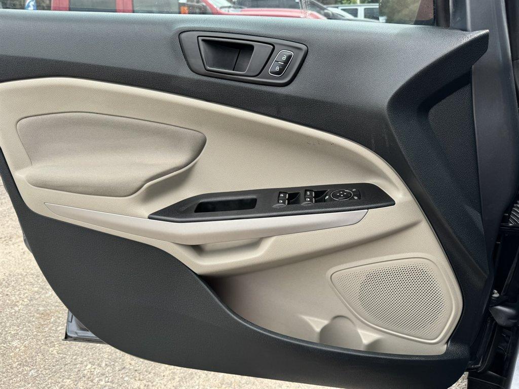 2018 Grey /Grey Ford Ecosport (MAJ3P1RE3JC) with an 1.0l I-3 DI T/C Ecoboost engine, Automatic transmission, located at 745 East Steele Rd., West Columbia, SC, 29170, (803) 755-9148, 33.927212, -81.148483 - Photo#16