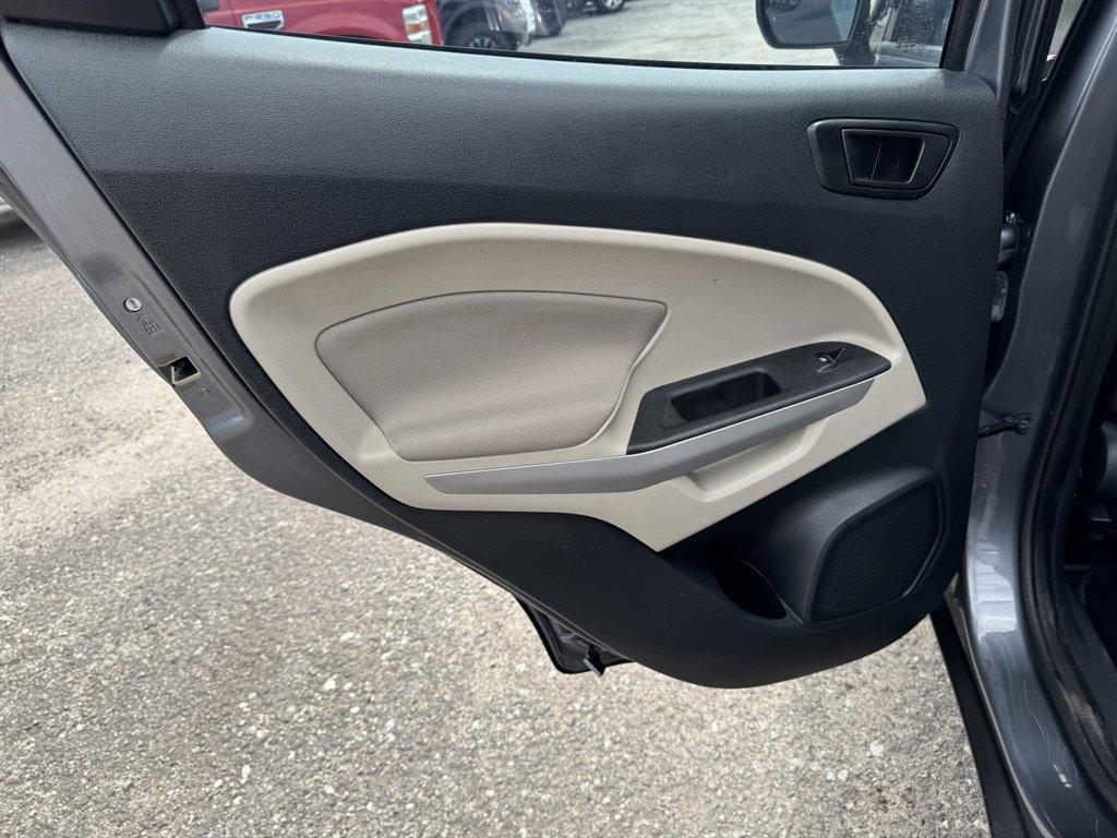 2018 Grey /Grey Ford Ecosport (MAJ3P1RE3JC) with an 1.0l I-3 DI T/C Ecoboost engine, Automatic transmission, located at 745 East Steele Rd., West Columbia, SC, 29170, (803) 755-9148, 33.927212, -81.148483 - Photo#19