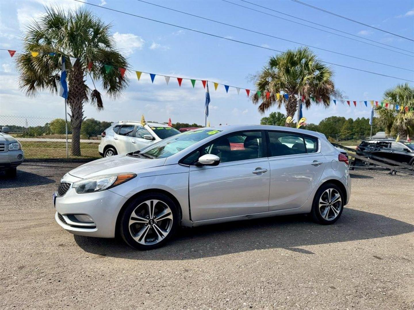 2016 Grey /Black Kia Forte (KNAFX5A83G5) with an 2.0l I-4 DI Dohc 2.0l engine, Automatic transmission, located at 745 East Steele Rd., West Columbia, SC, 29170, (803) 755-9148, 33.927212, -81.148483 - Special Internet Price! 2016 Kia Forte - Photo#0