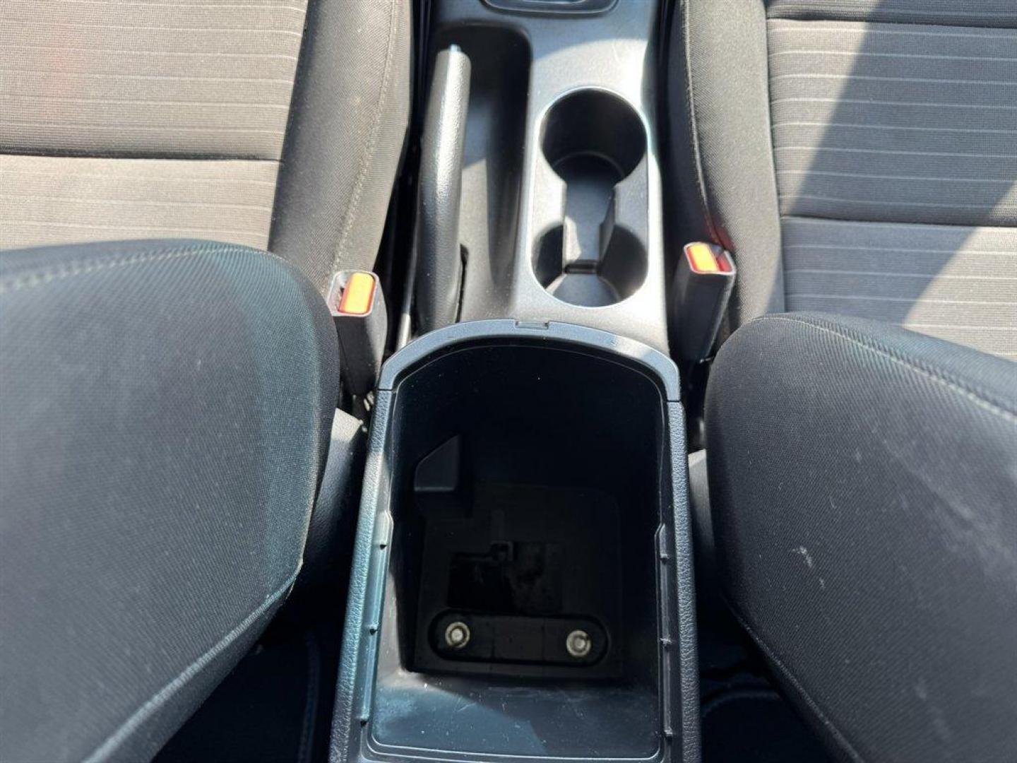 2016 Grey /Black Kia Forte (KNAFX5A83G5) with an 2.0l I-4 DI Dohc 2.0l engine, Automatic transmission, located at 745 East Steele Rd., West Columbia, SC, 29170, (803) 755-9148, 33.927212, -81.148483 - Special Internet Price! 2016 Kia Forte - Photo#15