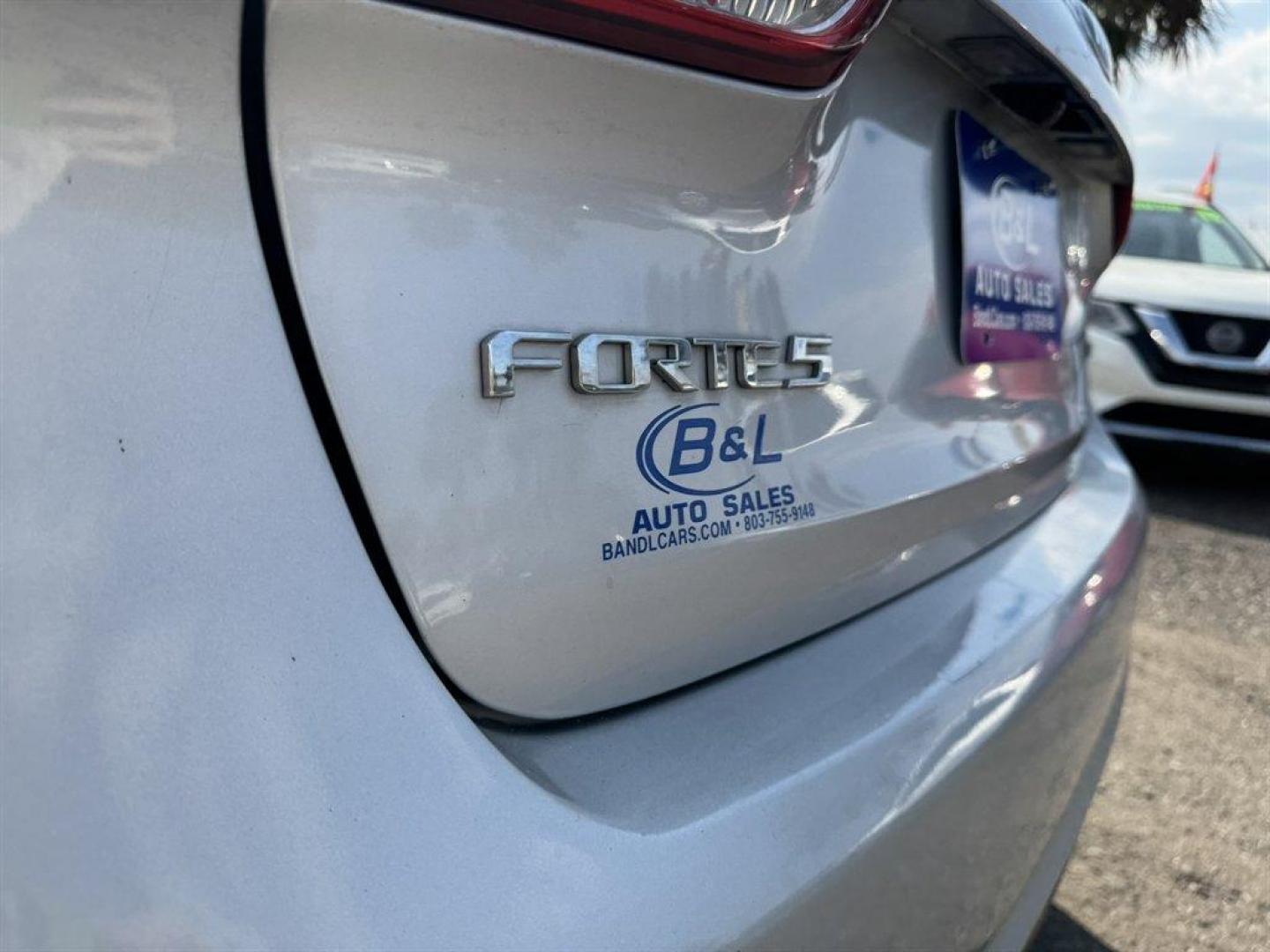 2016 Grey /Black Kia Forte (KNAFX5A83G5) with an 2.0l I-4 DI Dohc 2.0l engine, Automatic transmission, located at 745 East Steele Rd., West Columbia, SC, 29170, (803) 755-9148, 33.927212, -81.148483 - Special Internet Price! 2016 Kia Forte - Photo#27