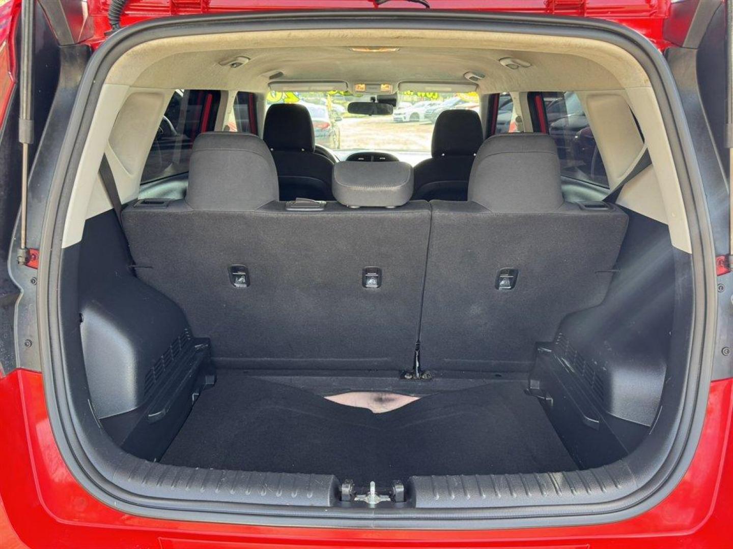 2020 Red /Black Kia Soul (KNDJ23AU2L7) with an 2.0l I-4 DI Dohc 2.0l engine, Automatic transmission, located at 745 East Steele Rd., West Columbia, SC, 29170, (803) 755-9148, 33.927212, -81.148483 - Special Internet Price! 2020 Kia Soul - Photo#26