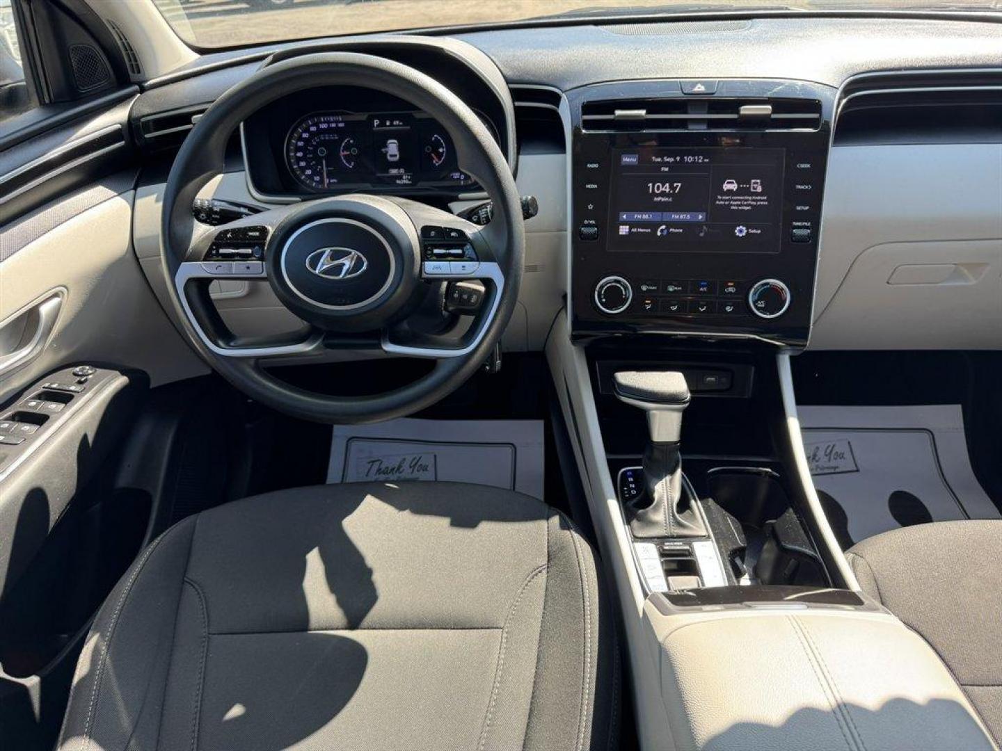 2023 Silver /Black Hyundai Tucson (5NMJACAE0PH) with an 2.5l I-4 DI Dohc 2.5l engine, Automatic transmission, located at 745 East Steele Rd., West Columbia, SC, 29170, (803) 755-9148, 33.927212, -81.148483 - Special Interent Price! 2023 Hyundai Tucson - Photo#6