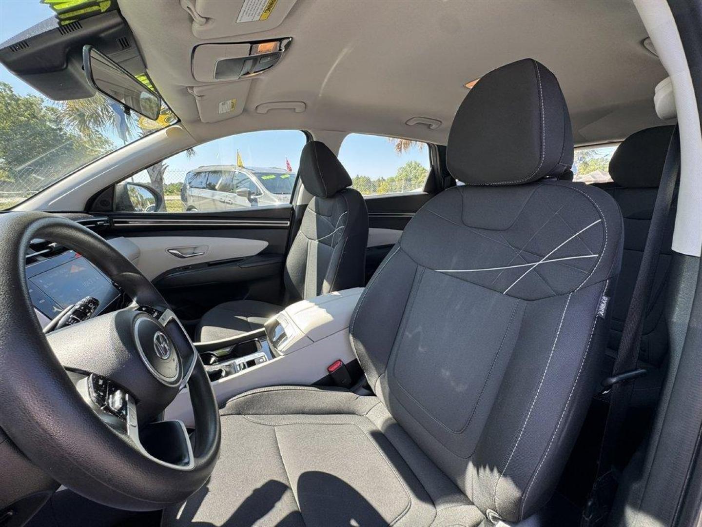 2023 Silver /Black Hyundai Tucson (5NMJACAE0PH) with an 2.5l I-4 DI Dohc 2.5l engine, Automatic transmission, located at 745 East Steele Rd., West Columbia, SC, 29170, (803) 755-9148, 33.927212, -81.148483 - Special Interent Price! 2023 Hyundai Tucson - Photo#21