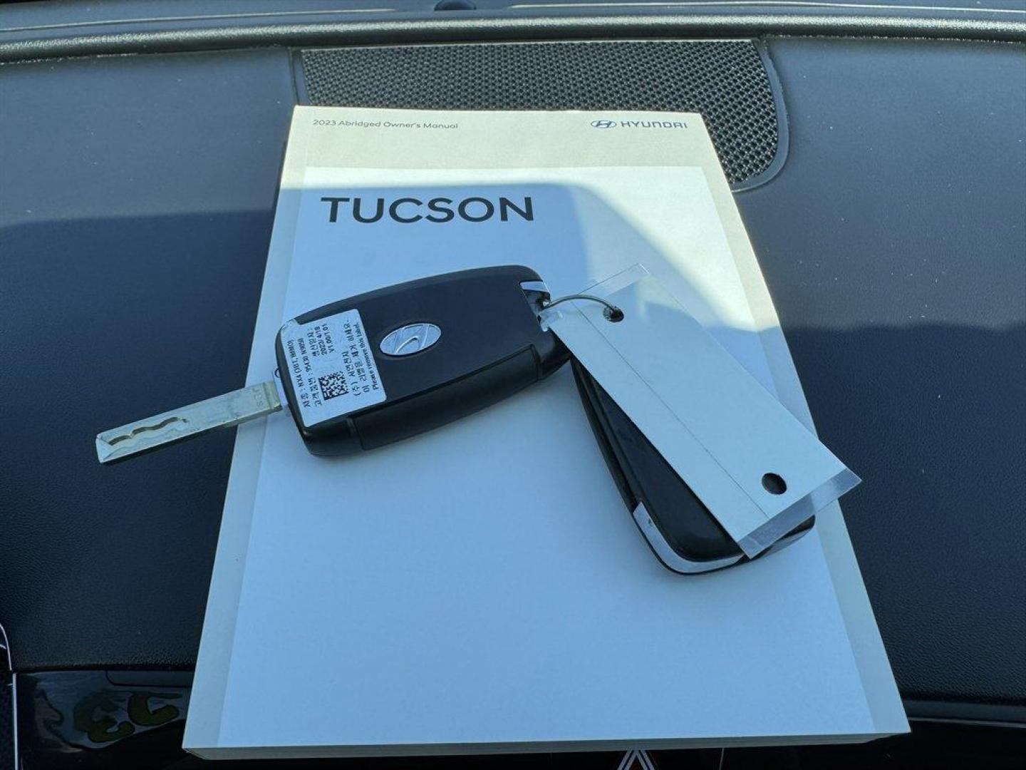 2023 Silver /Black Hyundai Tucson (5NMJACAE0PH) with an 2.5l I-4 DI Dohc 2.5l engine, Automatic transmission, located at 745 East Steele Rd., West Columbia, SC, 29170, (803) 755-9148, 33.927212, -81.148483 - Special Interent Price! 2023 Hyundai Tucson - Photo#29