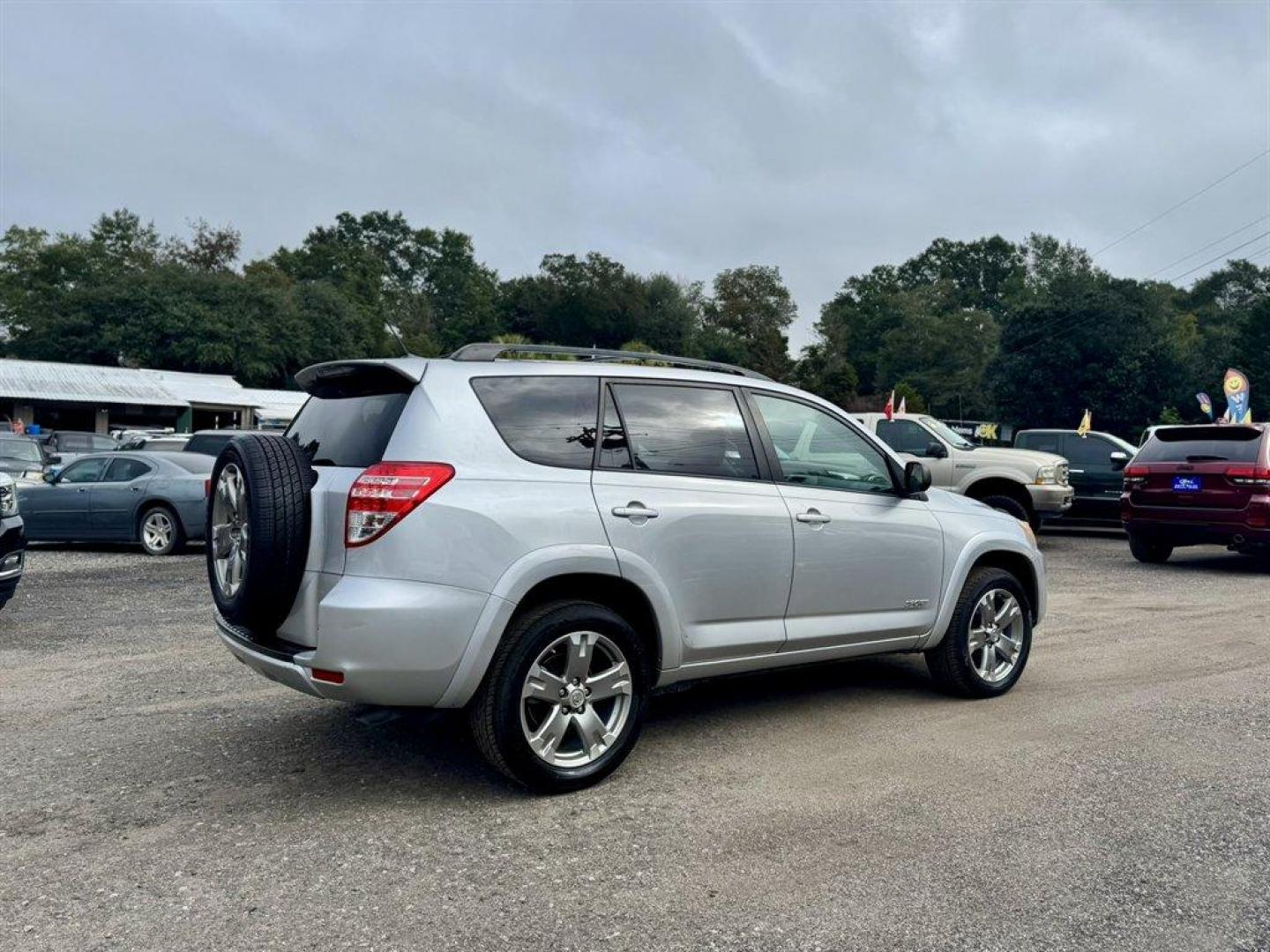 2012 Silver /Grey Toyota RAV4 (2T3WF4DV5CW) with an 2.5l I-4 SFI Dohc VVT-I 2 engine, Automatic transmission, located at 745 East Steele Rd., West Columbia, SC, 29170, (803) 755-9148, 33.927212, -81.148483 - Special Internet Price! 2012 Toyota RAV4 - Photo#3