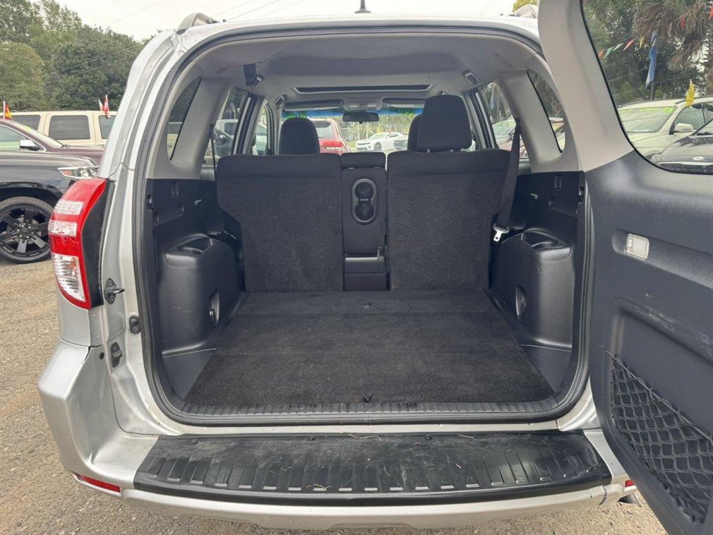 2012 Silver /Grey Toyota RAV4 (2T3WF4DV5CW) with an 2.5l I-4 SFI Dohc VVT-I 2 engine, Automatic transmission, located at 745 East Steele Rd., West Columbia, SC, 29170, (803) 755-9148, 33.927212, -81.148483 - Special Internet Price! 2012 Toyota RAV4 - Photo#25