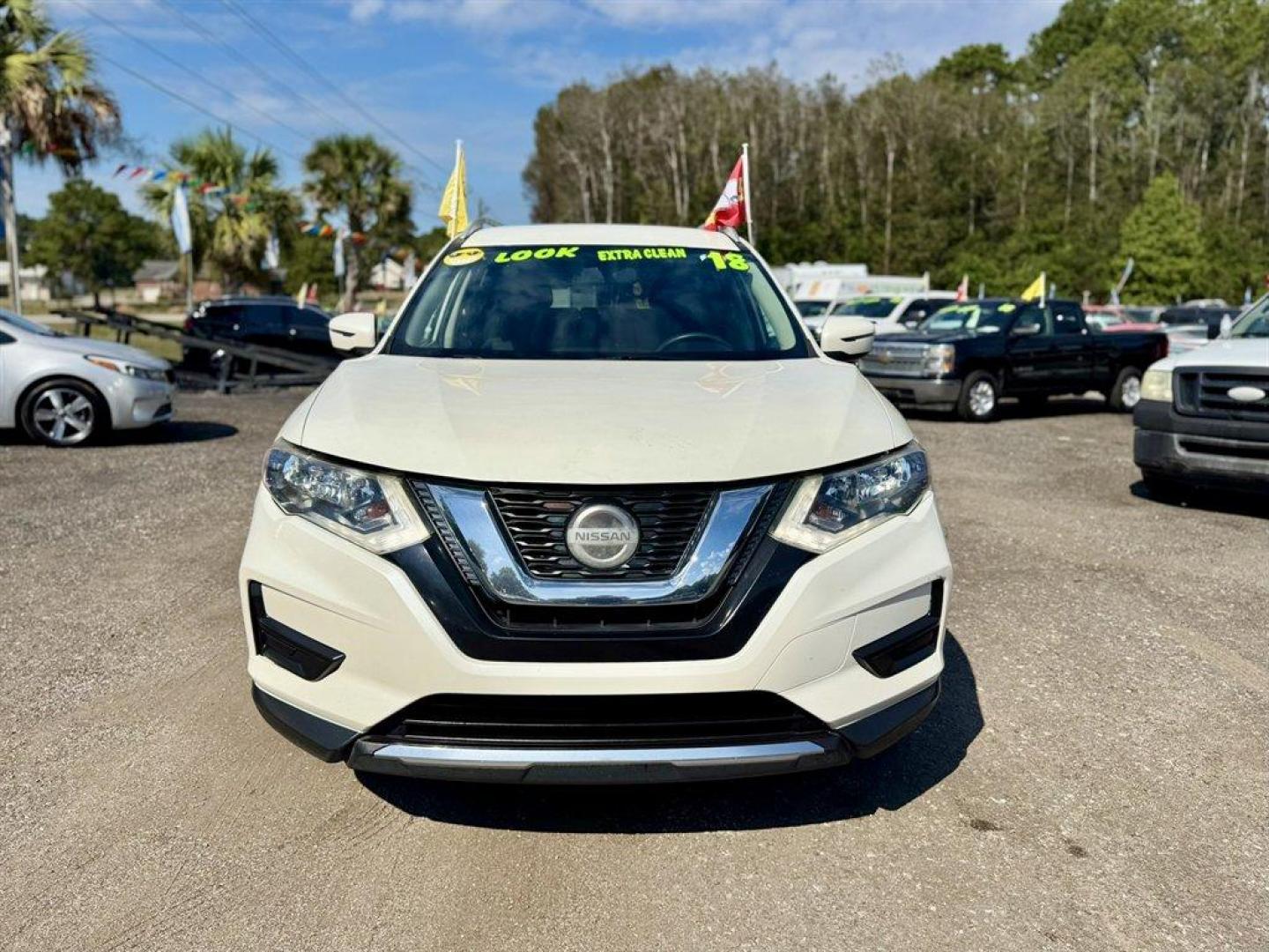 2018 White /Black Nissan Rogue (JN8AT2MT9JW) with an 2.5l I-4 MPI Dohc 2.5l engine, Automatic transmission, located at 745 East Steele Rd., West Columbia, SC, 29170, (803) 755-9148, 33.927212, -81.148483 - Special Internet Price! 2018 Nissan Rogue - Photo#1