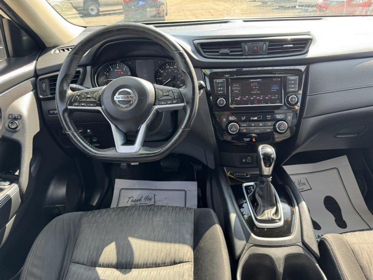 2018 White /Black Nissan Rogue (JN8AT2MT9JW) with an 2.5l I-4 MPI Dohc 2.5l engine, Automatic transmission, located at 745 East Steele Rd., West Columbia, SC, 29170, (803) 755-9148, 33.927212, -81.148483 - Special Internet Price! 2018 Nissan Rogue - Photo#6