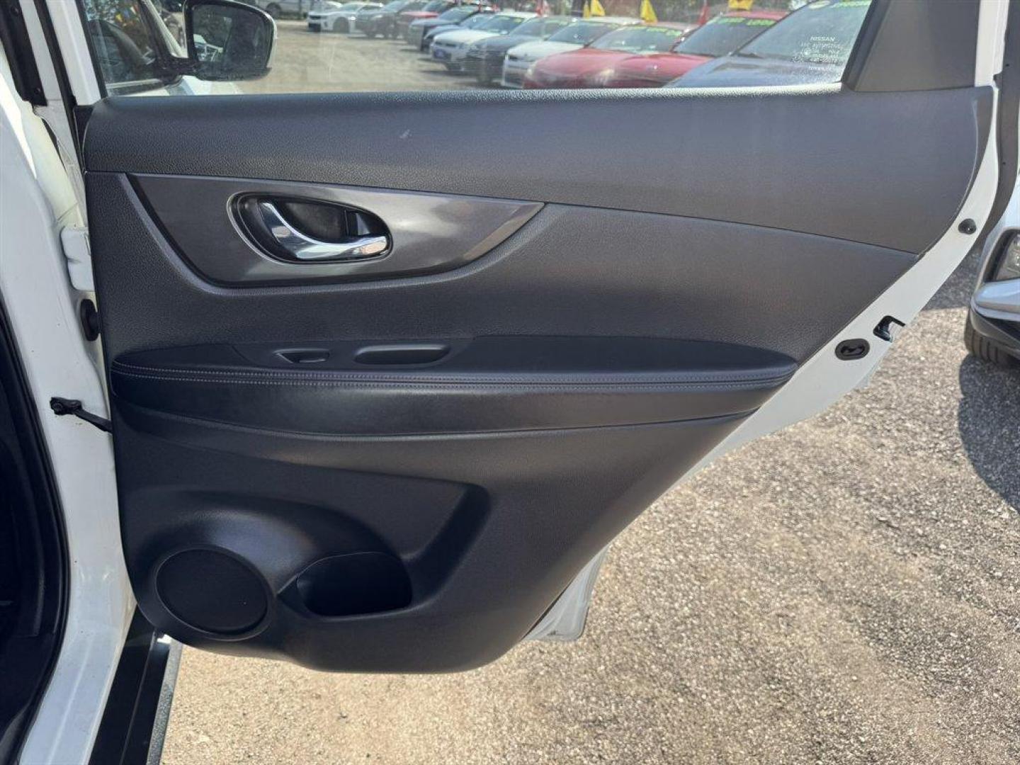 2018 White /Black Nissan Rogue (JN8AT2MT9JW) with an 2.5l I-4 MPI Dohc 2.5l engine, Automatic transmission, located at 745 East Steele Rd., West Columbia, SC, 29170, (803) 755-9148, 33.927212, -81.148483 - Special Internet Price! 2018 Nissan Rogue - Photo#23