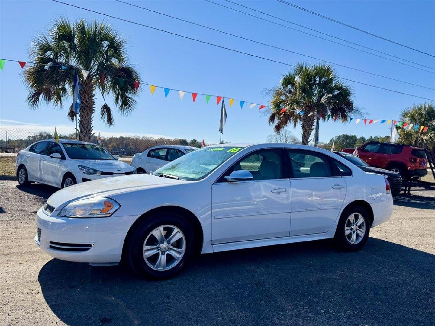 2016 White /Grey Chevrolet Impala Limited (2G1WA5E38G1) with an 3.6l V6 Sidi Dohc Flex 3. engine, Automatic transmission, located at 745 East Steele Rd., West Columbia, SC, 29170, (803) 755-9148, 33.927212, -81.148483 - 2016 Chevrolet Impala Limited - Photo#0