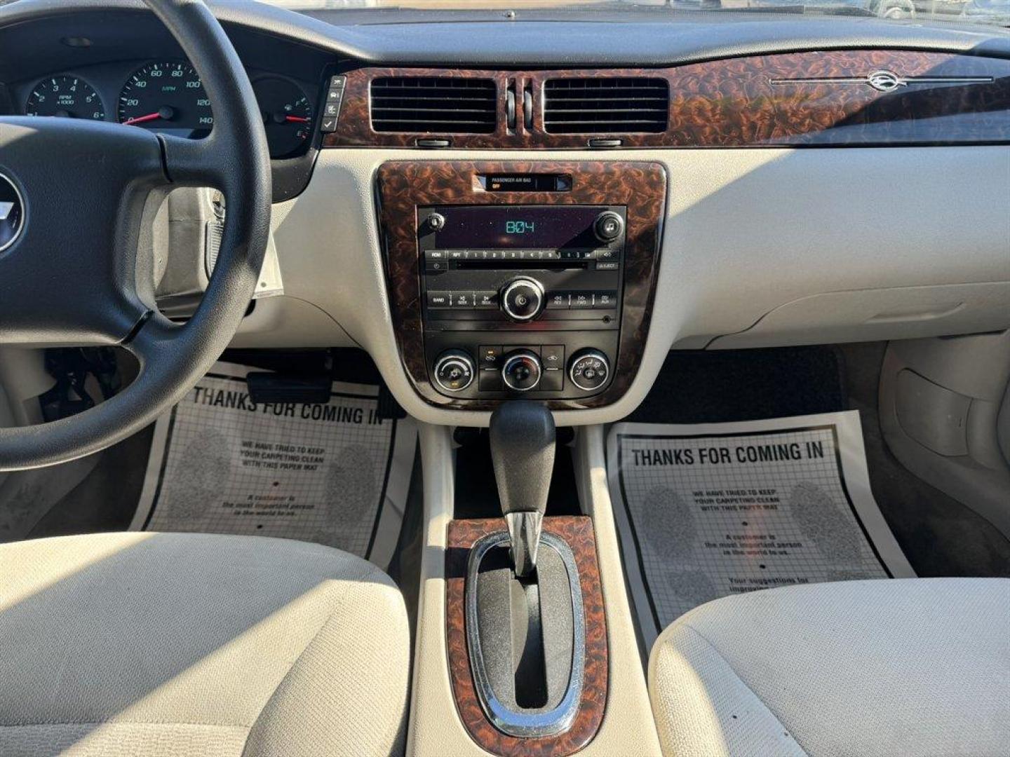 2016 White /Grey Chevrolet Impala Limited (2G1WA5E38G1) with an 3.6l V6 Sidi Dohc Flex 3. engine, Automatic transmission, located at 745 East Steele Rd., West Columbia, SC, 29170, (803) 755-9148, 33.927212, -81.148483 - 2016 Chevrolet Impala Limited - Photo#10