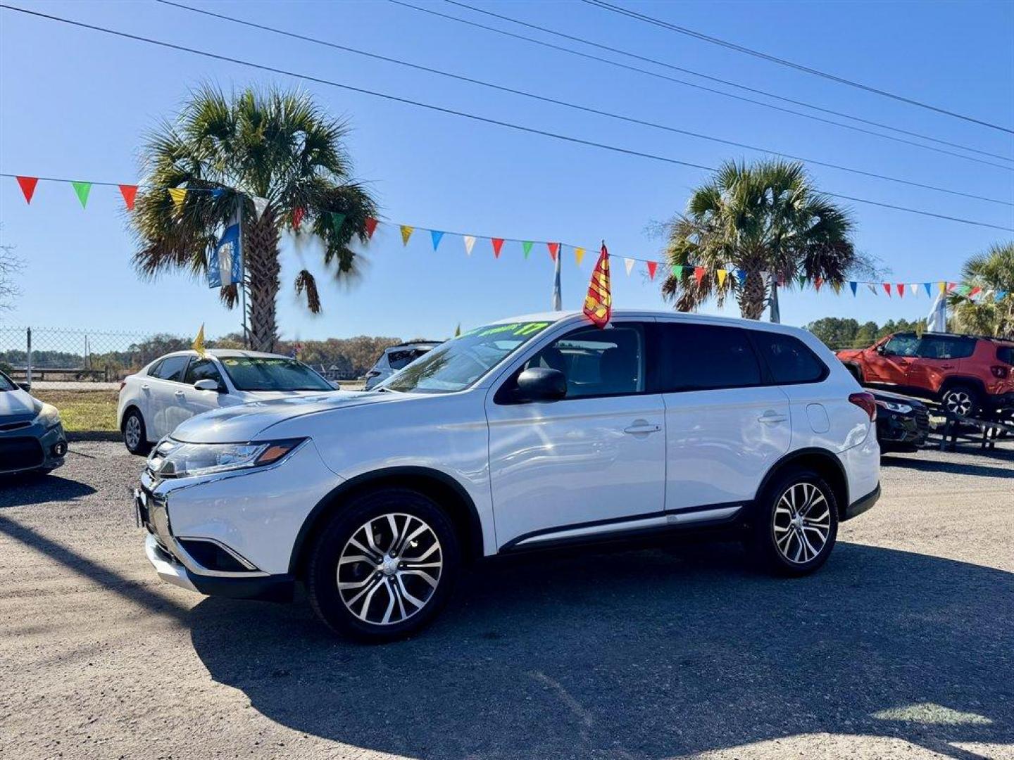 2017 White /Black Mitsubishi Outlander (JA4AD2A35HZ) with an 2.4l I-4 MPI Sohc 2.4l engine, Automatic transmission, located at 745 East Steele Rd., West Columbia, SC, 29170, (803) 755-9148, 33.927212, -81.148483 - Special Internet Price! 2017 Mitsubishi Outlander - Photo#0