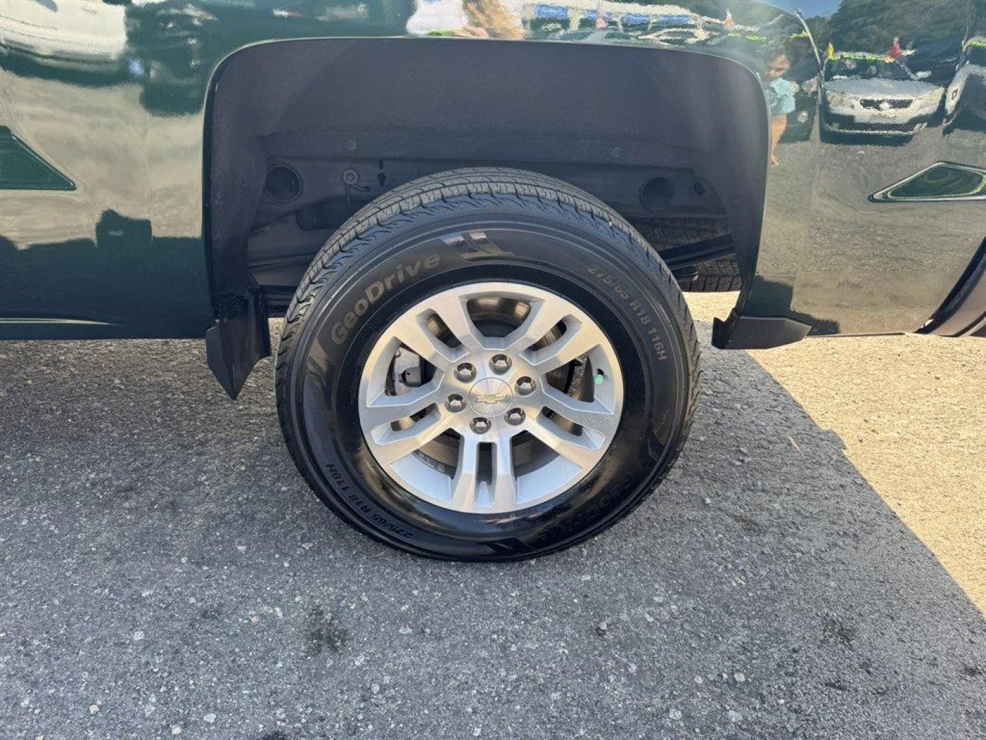 2014 Green /Black Chevrolet Silverado 1500 (1GCRCREC0EZ) with an 5.3l V8 DI VVT Flex 5.3l engine, Automatic transmission, located at 745 East Steele Rd., West Columbia, SC, 29170, (803) 755-9148, 33.927212, -81.148483 - Special Internet Price! 2014 Chevrolet Silverado 1500 - Photo#30