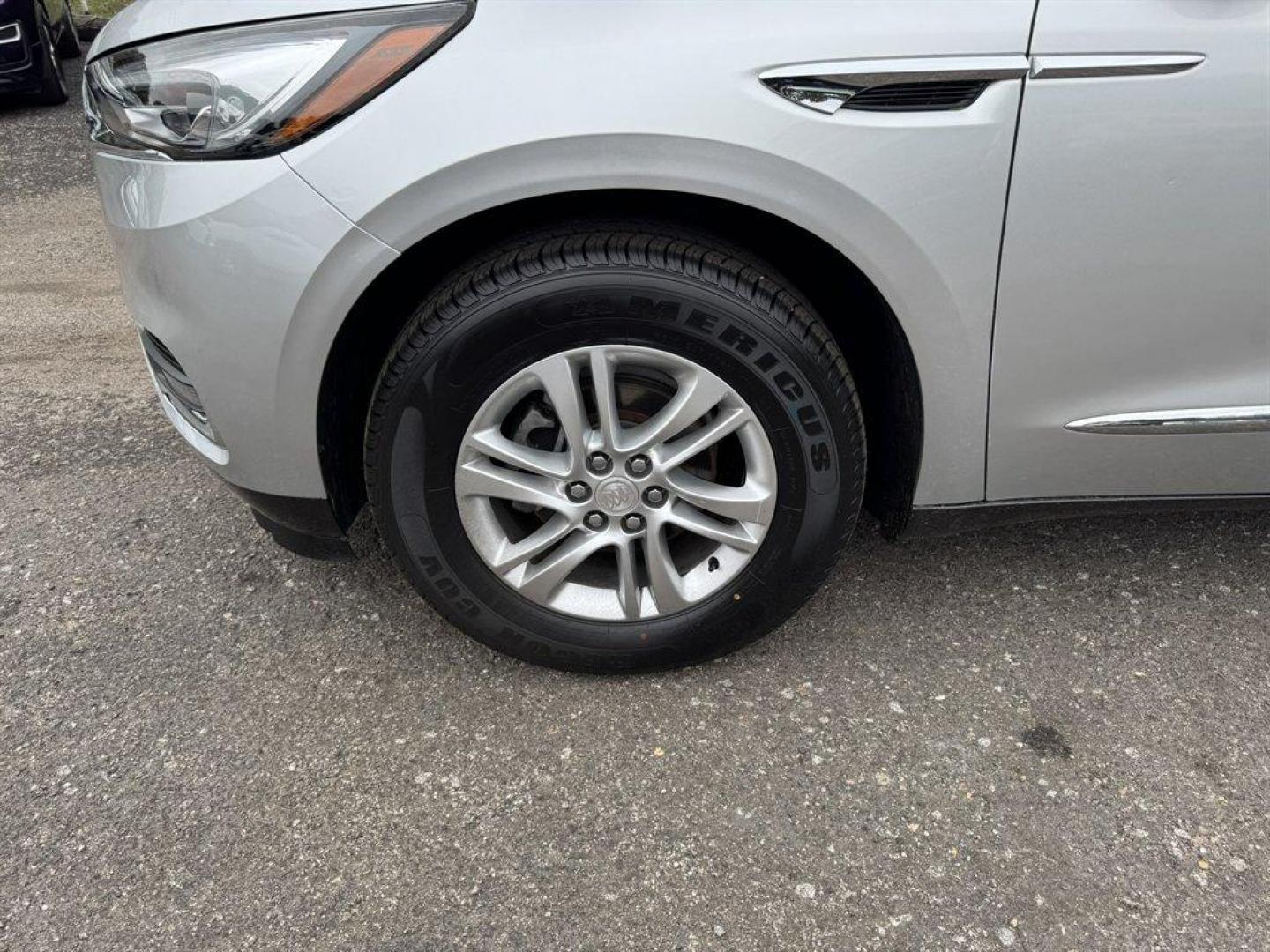 2020 Silver /Grey Buick Enclave (5GAERBKW3LJ) with an 3.6l V6 Sidi Dohc 3.6l engine, Automatic transmission, located at 745 East Steele Rd., West Columbia, SC, 29170, (803) 755-9148, 33.927212, -81.148483 - Special Internet Price! 2020 Buick Enclave - Photo#33