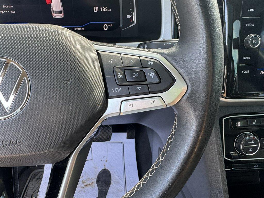 2021 White /Black Volkswagen Atlas (1V2ER2CA3MC) with an 3.6l V6 FSI Dohc 3.6l engine, Automatic transmission, located at 745 East Steele Rd., West Columbia, SC, 29170, (803) 755-9148, 33.927212, -81.148483 - Special Internet Price! 2021 Volkswagen Atlas - Photo#9