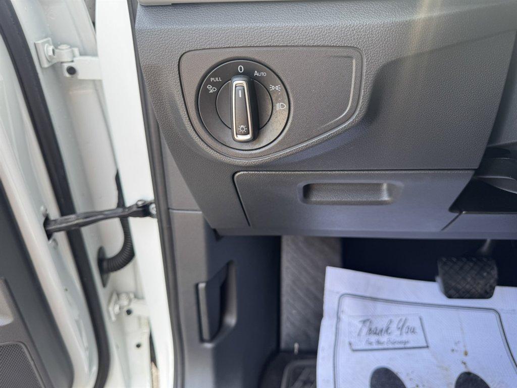 2021 White /Black Volkswagen Atlas (1V2ER2CA3MC) with an 3.6l V6 FSI Dohc 3.6l engine, Automatic transmission, located at 745 East Steele Rd., West Columbia, SC, 29170, (803) 755-9148, 33.927212, -81.148483 - Special Internet Price! 2021 Volkswagen Atlas - Photo#18