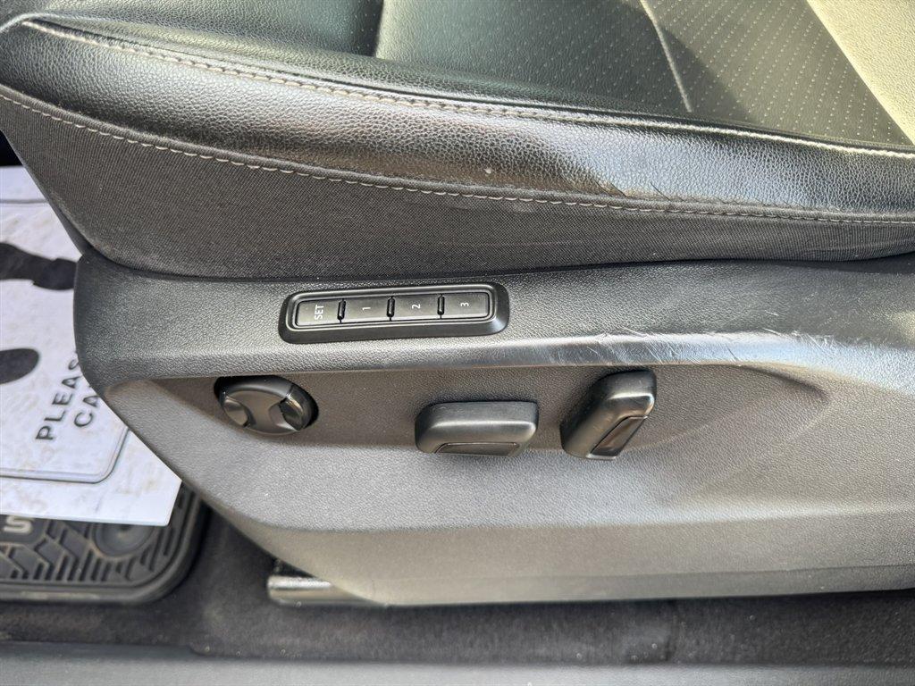 2021 White /Black Volkswagen Atlas (1V2ER2CA3MC) with an 3.6l V6 FSI Dohc 3.6l engine, Automatic transmission, located at 745 East Steele Rd., West Columbia, SC, 29170, (803) 755-9148, 33.927212, -81.148483 - Special Internet Price! 2021 Volkswagen Atlas - Photo#22