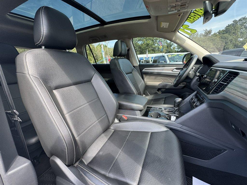 2021 White /Black Volkswagen Atlas (1V2ER2CA3MC) with an 3.6l V6 FSI Dohc 3.6l engine, Automatic transmission, located at 745 East Steele Rd., West Columbia, SC, 29170, (803) 755-9148, 33.927212, -81.148483 - Special Internet Price! 2021 Volkswagen Atlas - Photo#31