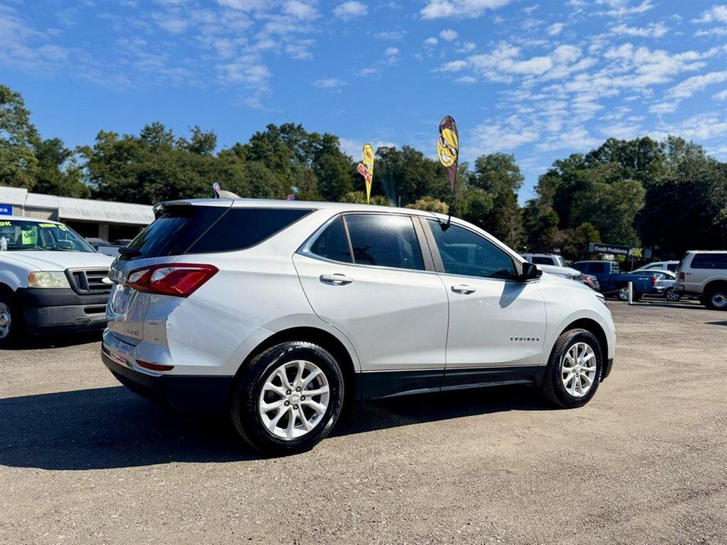 2021 Silver /Cream Chevrolet Equinox (3GNAXUEV3MS) with an 1.5l I-4 DI Dohc T/C 1.5l engine, Automatic transmission, located at 745 East Steele Rd., West Columbia, SC, 29170, (803) 755-9148, 33.927212, -81.148483 - Special Internet Price! 2021 Chevrolet Equinox - Photo#3