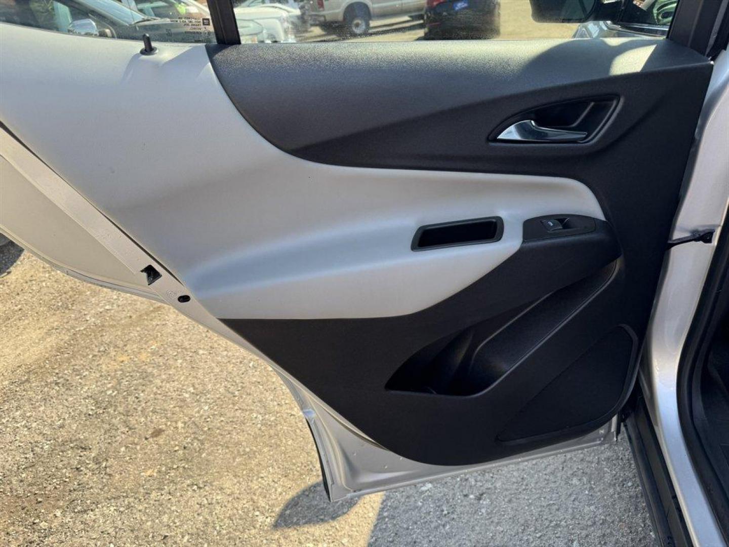 2021 Silver /Cream Chevrolet Equinox (3GNAXUEV3MS) with an 1.5l I-4 DI Dohc T/C 1.5l engine, Automatic transmission, located at 745 East Steele Rd., West Columbia, SC, 29170, (803) 755-9148, 33.927212, -81.148483 - Special Internet Price! 2021 Chevrolet Equinox - Photo#21