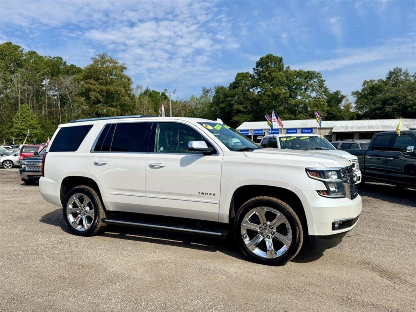 2018 White /Tan Chevrolet Tahoe (1GNSKCKC2JR) with an 5.3l V8 DI VVT Flex 5.3l engine, Automatic transmission, located at 745 East Steele Rd., West Columbia, SC, 29170, (803) 755-9148, 33.927212, -81.148483 - Special Internet Price! 2018 Chevrolet Tahoe - Photo#2