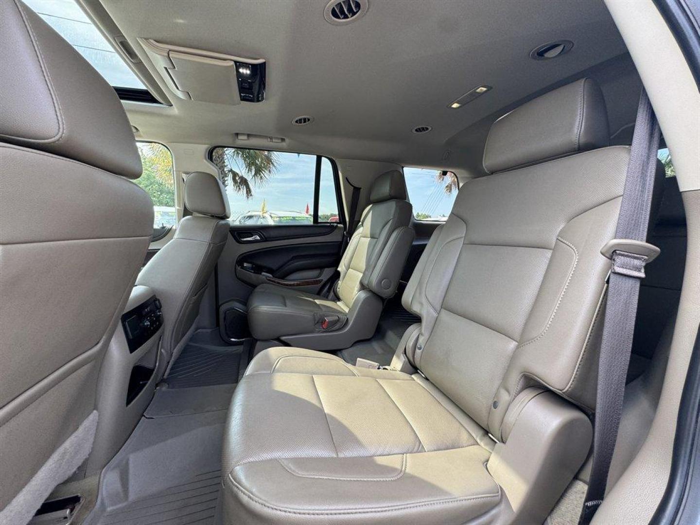 2018 White /Tan Chevrolet Tahoe (1GNSKCKC2JR) with an 5.3l V8 DI VVT Flex 5.3l engine, Automatic transmission, located at 745 East Steele Rd., West Columbia, SC, 29170, (803) 755-9148, 33.927212, -81.148483 - Special Internet Price! 2018 Chevrolet Tahoe - Photo#26