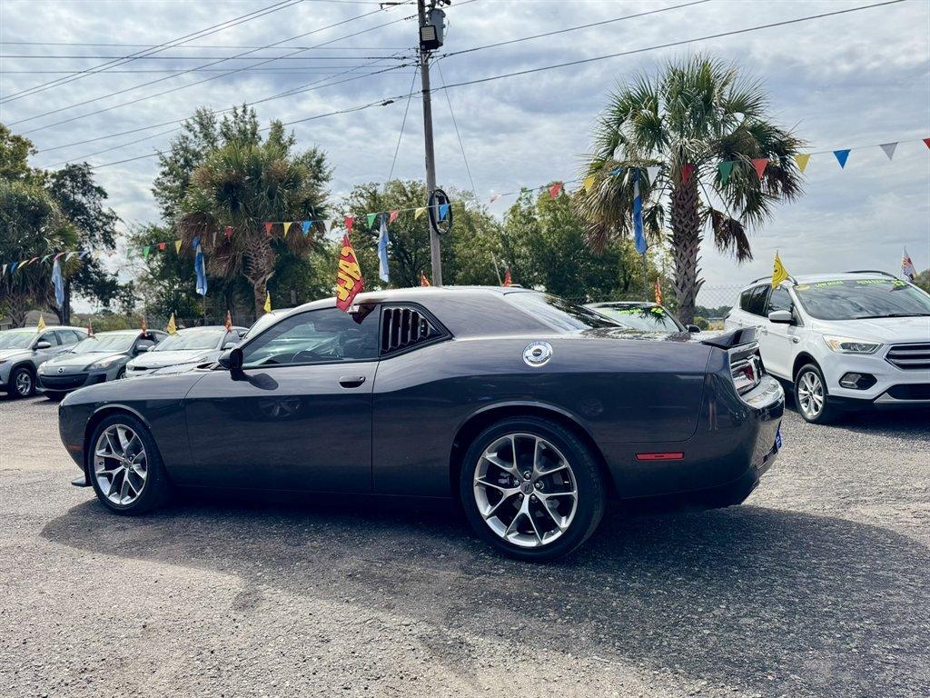 2022 Grey /Black Dodge Challenger (2C3CDZJG6NH) with an 3.6l V6 Smpi Dohc VVT 3.6 engine, Automatic transmission, located at 745 East Steele Rd., West Columbia, SC, 29170, (803) 755-9148, 33.927212, -81.148483 - Special Internet Price! 2022 Dodge Challenger - Photo#5
