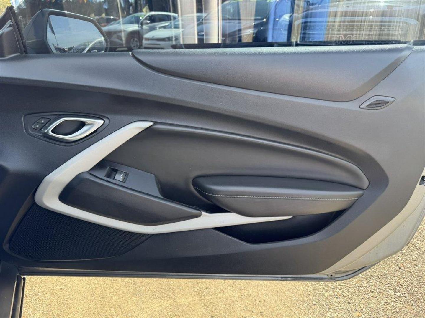 2019 Grey /Black Chevrolet Camaro (1G1FF1R73K0) with an 6.2l V8 DI OHV VVT HO 6.2 engine, Automatic transmission, located at 745 East Steele Rd., West Columbia, SC, 29170, (803) 755-9148, 33.927212, -81.148483 - Special Intrent Price! 2019 Chevrolet Camaro - Photo#19