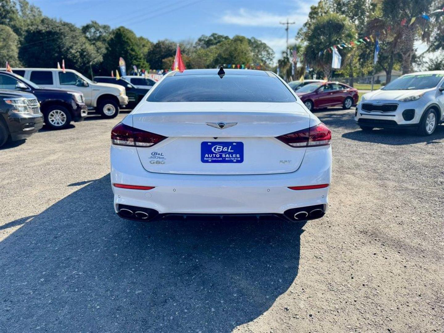 2018 White /Black Genesis G80 (KMHGN4JB8JU) with an 3.3l V6 DI Dohc T/C 3.3l engine, Automatic transmission, located at 745 East Steele Rd., West Columbia, SC, 29170, (803) 755-9148, 33.927212, -81.148483 - Special Internet Price! 2018 Genesis G80 - Photo#4
