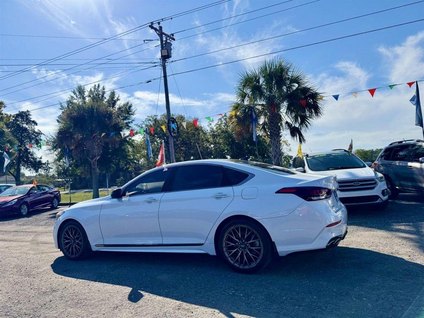 2018 White /Black Genesis G80 (KMHGN4JB8JU) with an 3.3l V6 DI Dohc T/C 3.3l engine, Automatic transmission, located at 745 East Steele Rd., West Columbia, SC, 29170, (803) 755-9148, 33.927212, -81.148483 - Special Internet Price! 2018 Genesis G80 - Photo#5