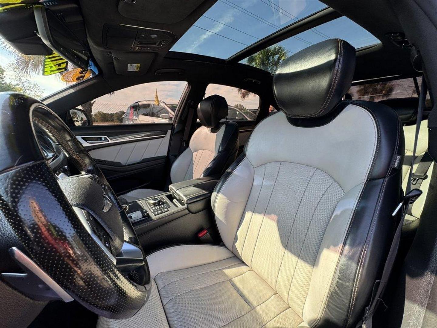 2018 White /Black Genesis G80 (KMHGN4JB8JU) with an 3.3l V6 DI Dohc T/C 3.3l engine, Automatic transmission, located at 745 East Steele Rd., West Columbia, SC, 29170, (803) 755-9148, 33.927212, -81.148483 - Special Internet Price! 2018 Genesis G80 - Photo#20