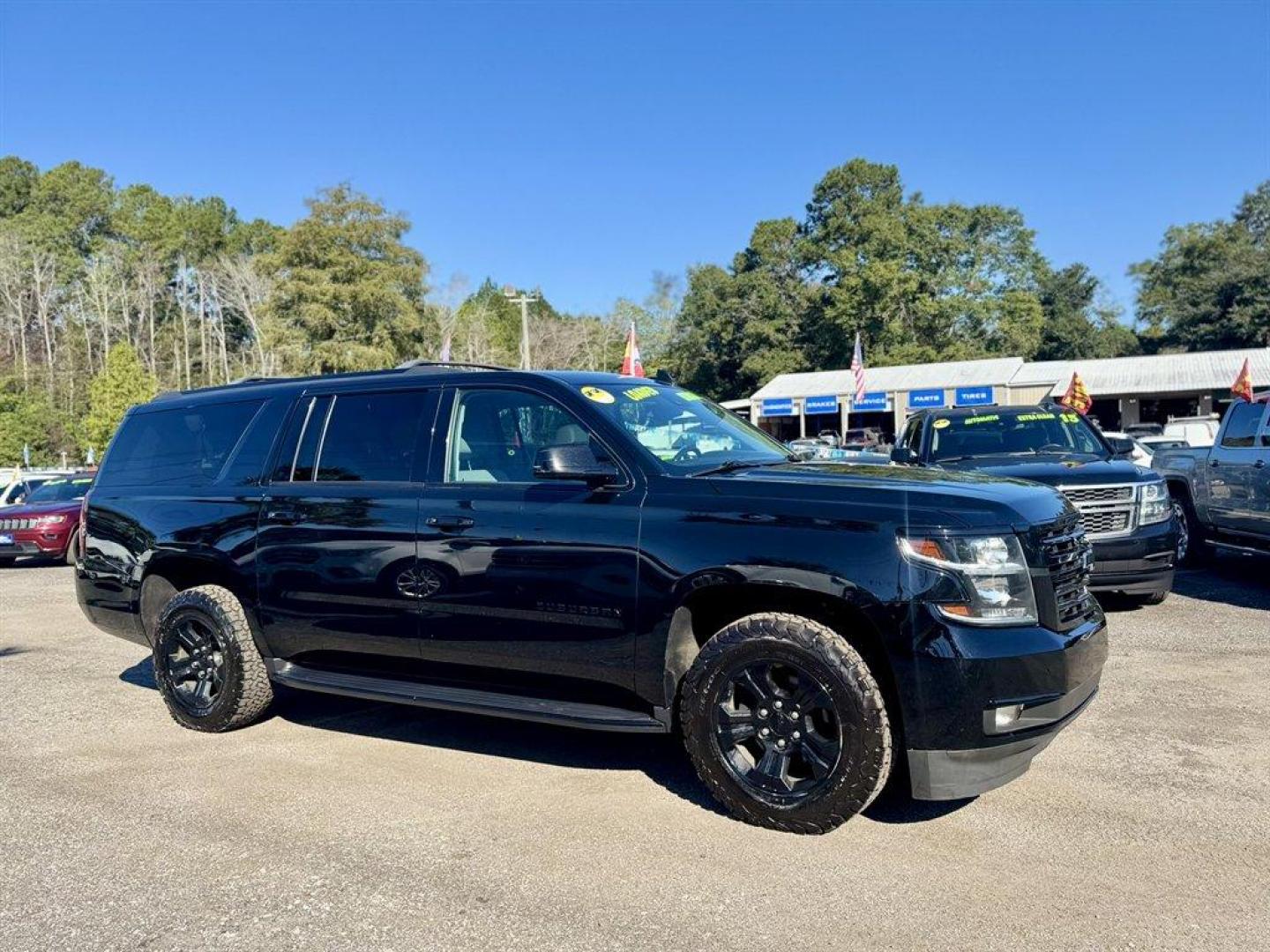 2020 Black /Black Chevrolet Suburban (1GNSKHKC0LR) with an 5.3l V8 DI VVT Flex 5.3l engine, Automatic transmission, located at 745 East Steele Rd., West Columbia, SC, 29170, (803) 755-9148, 33.927212, -81.148483 - Special Internet Price! 2020 Chevrolet Suburban - Photo#2