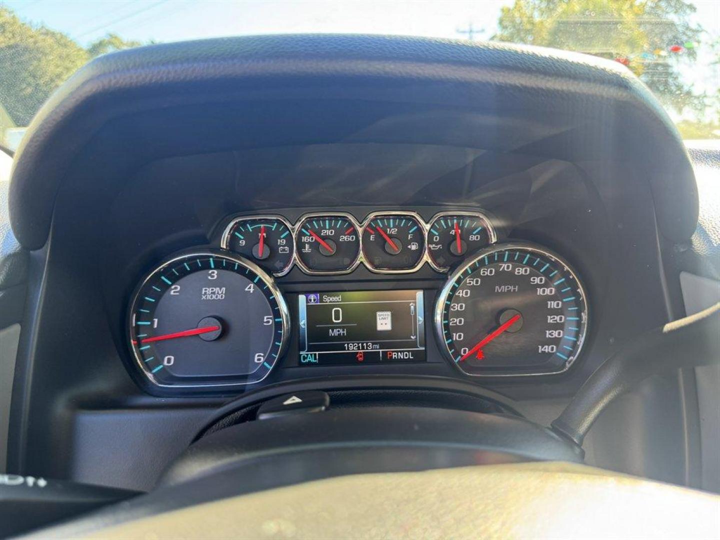 2020 Black /Black Chevrolet Suburban (1GNSKHKC0LR) with an 5.3l V8 DI VVT Flex 5.3l engine, Automatic transmission, located at 745 East Steele Rd., West Columbia, SC, 29170, (803) 755-9148, 33.927212, -81.148483 - Special Internet Price! 2020 Chevrolet Suburban - Photo#10