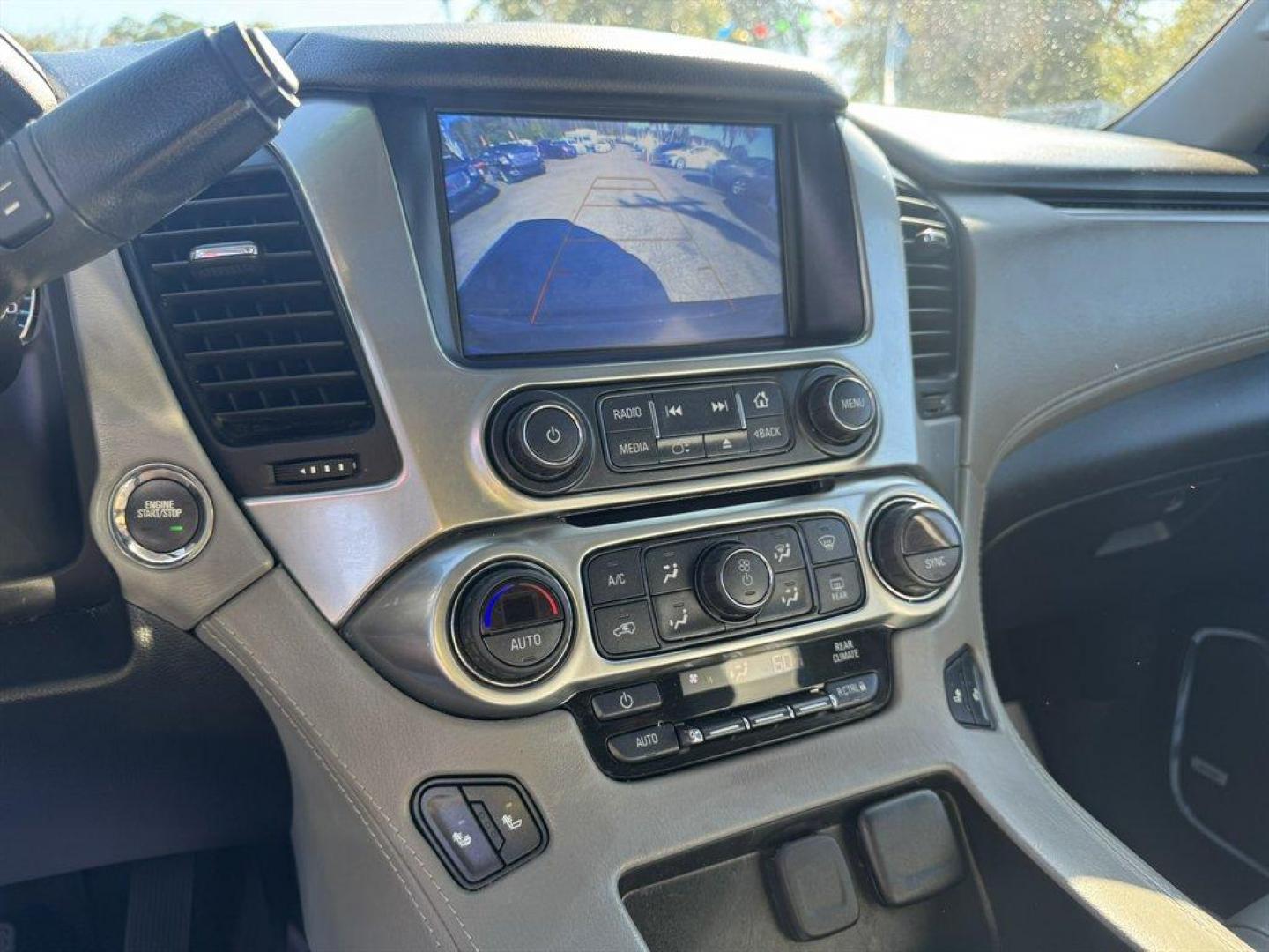 2020 Black /Black Chevrolet Suburban (1GNSKHKC0LR) with an 5.3l V8 DI VVT Flex 5.3l engine, Automatic transmission, located at 745 East Steele Rd., West Columbia, SC, 29170, (803) 755-9148, 33.927212, -81.148483 - Special Internet Price! 2020 Chevrolet Suburban - Photo#14