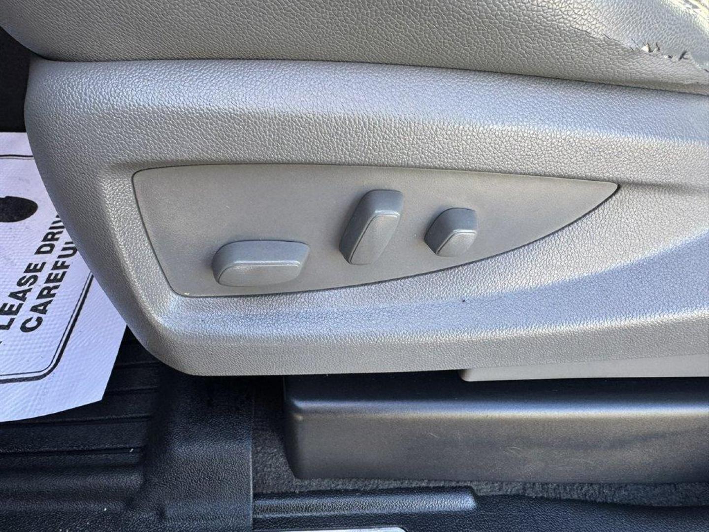 2020 Black /Black Chevrolet Suburban (1GNSKHKC0LR) with an 5.3l V8 DI VVT Flex 5.3l engine, Automatic transmission, located at 745 East Steele Rd., West Columbia, SC, 29170, (803) 755-9148, 33.927212, -81.148483 - Special Internet Price! 2020 Chevrolet Suburban - Photo#22