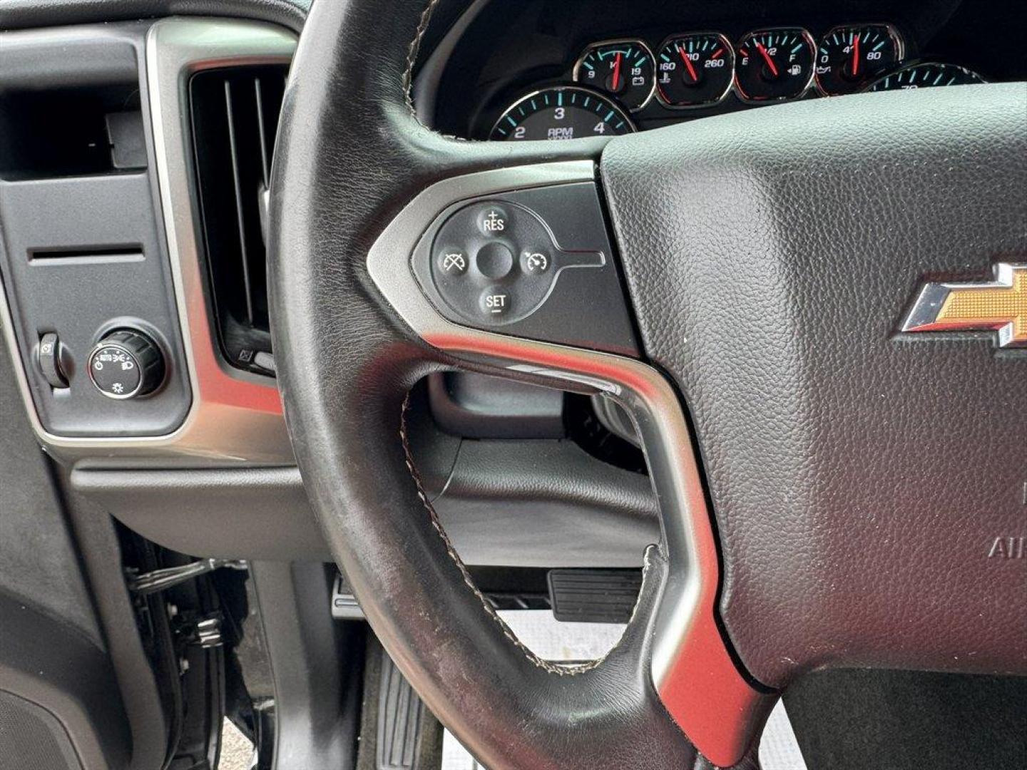 2018 Black /Grey Chevrolet Silverado 1500 (1GCRCREC7JZ) with an 5.3l V8 DI VVT Flex 5.3l engine, Automatic transmission, located at 745 East Steele Rd., West Columbia, SC, 29170, (803) 755-9148, 33.927212, -81.148483 - Special Internet Price! 2018 Chevrolet Silverado 1500 - Photo#8