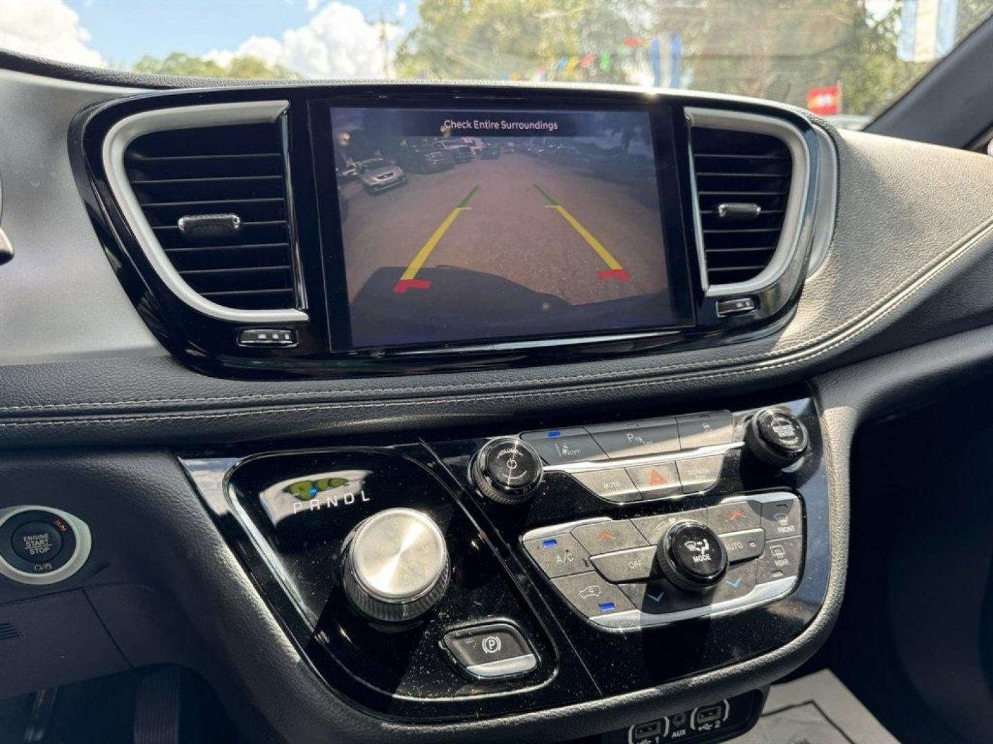 2022 Grey /Black Chrysler Pacifica (2C4RC1L76NR) with an 3.6l V6 Smpi Dohc Phev 3. engine, Automatic transmission, located at 745 East Steele Rd., West Columbia, SC, 29170, (803) 755-9148, 33.927212, -81.148483 - Special Internet Price! 2022 Chrysler Pacifica - Photo#13