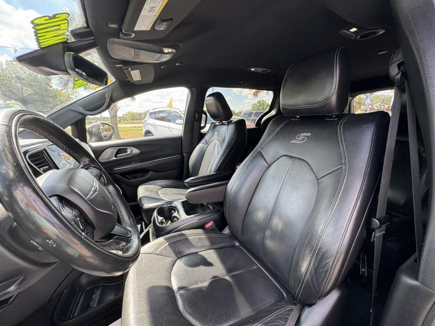 2022 Grey /Black Chrysler Pacifica (2C4RC1L76NR) with an 3.6l V6 Smpi Dohc Phev 3. engine, Automatic transmission, located at 745 East Steele Rd., West Columbia, SC, 29170, (803) 755-9148, 33.927212, -81.148483 - Special Internet Price! 2022 Chrysler Pacifica - Photo#21