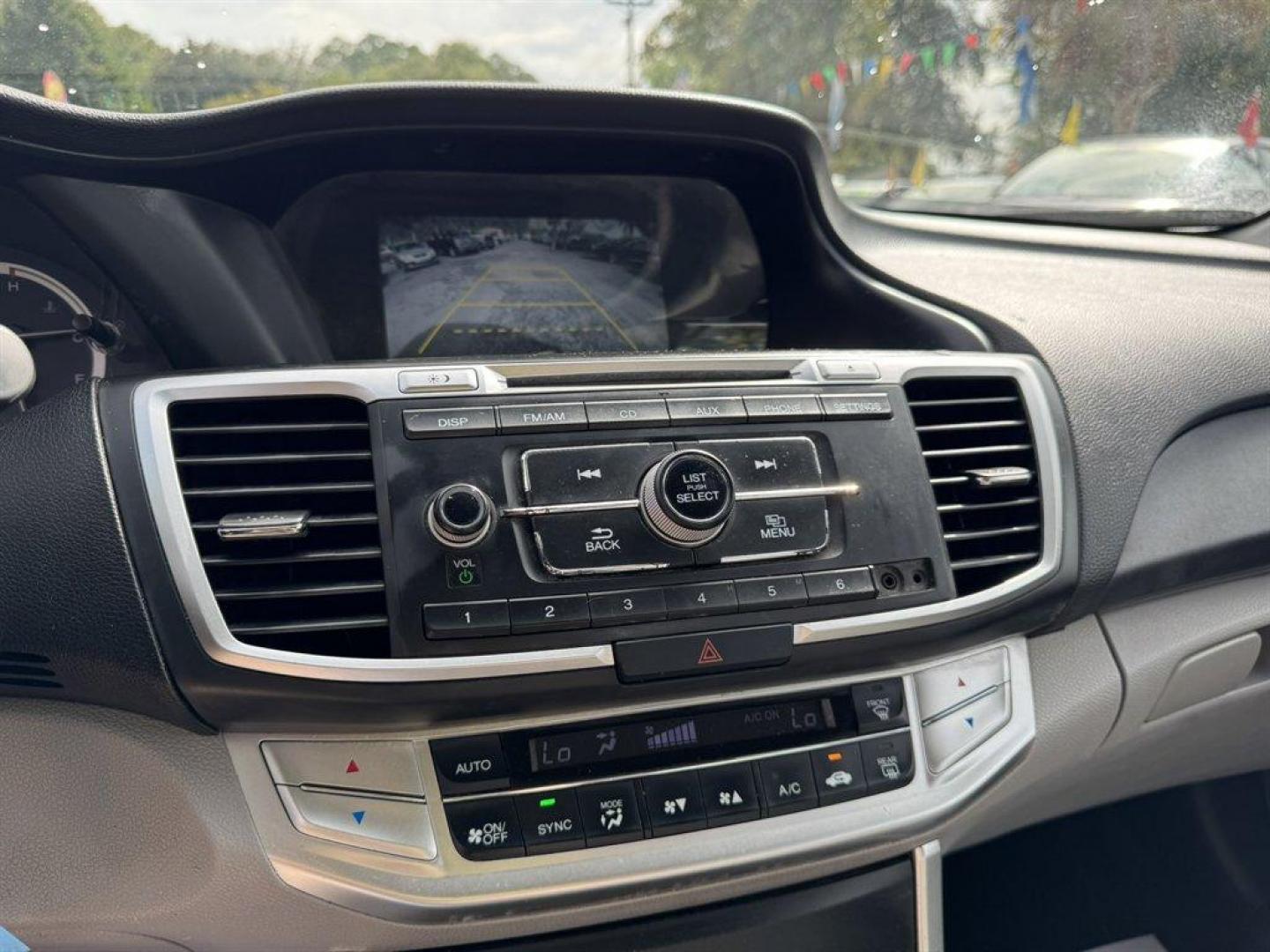 2013 Silver /Grey Honda Accord (1HGCR2F34DA) with an 2.4l I-4 DI Dohc 2.4l engine, Automatic transmission, located at 745 East Steele Rd., West Columbia, SC, 29170, (803) 755-9148, 33.927212, -81.148483 - Special Internet Price! 2013 Honda Accord - Photo#12