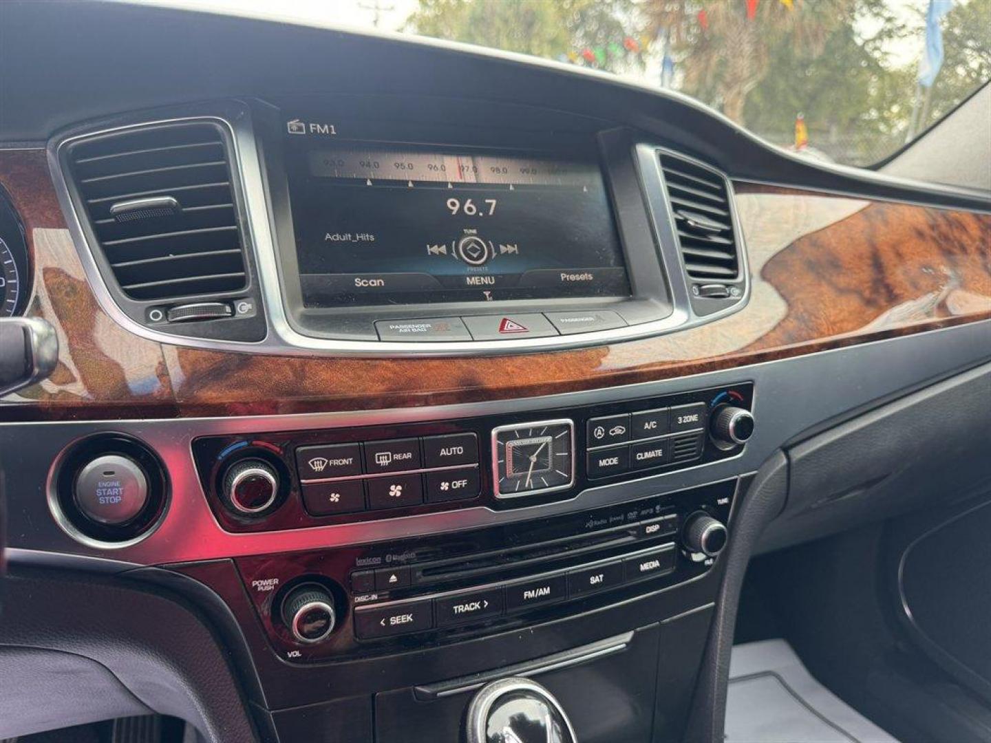 2015 Grey /Black Hyundai Equus (KMHGH4JHXFU) with an 5.0l V8 DI Dohc Cvvt 5.0l engine, Automatic transmission, located at 745 East Steele Rd., West Columbia, SC, 29170, (803) 755-9148, 33.927212, -81.148483 - Special Internet Price! 2015 Hyundai Equus - Photo#14