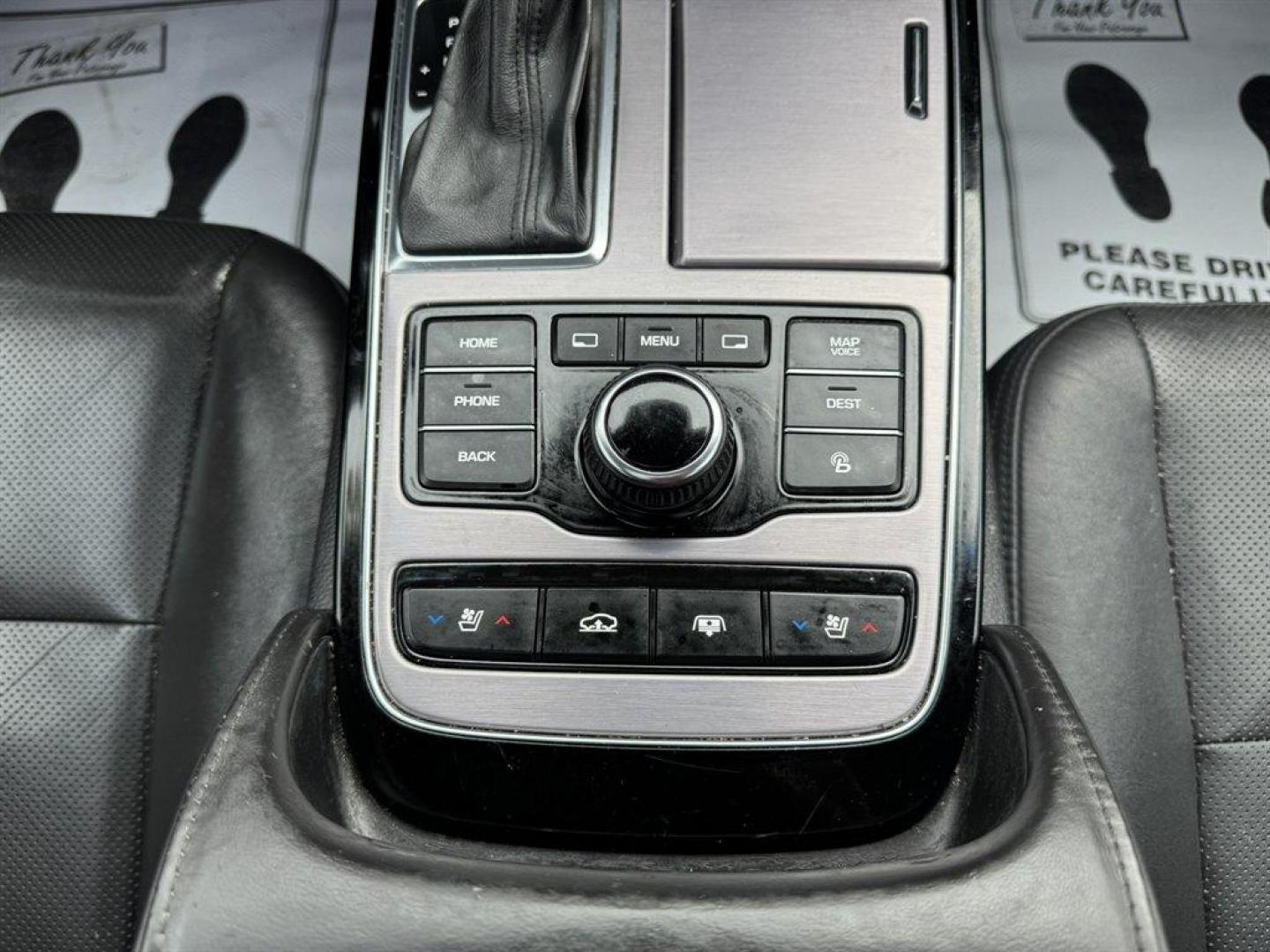 2015 Grey /Black Hyundai Equus (KMHGH4JHXFU) with an 5.0l V8 DI Dohc Cvvt 5.0l engine, Automatic transmission, located at 745 East Steele Rd., West Columbia, SC, 29170, (803) 755-9148, 33.927212, -81.148483 - Special Internet Price! 2015 Hyundai Equus - Photo#16