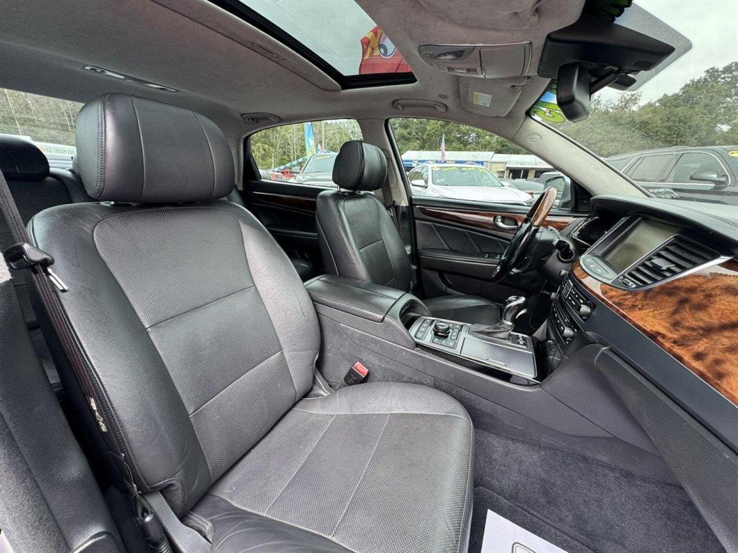 2015 Grey /Black Hyundai Equus (KMHGH4JHXFU) with an 5.0l V8 DI Dohc Cvvt 5.0l engine, Automatic transmission, located at 745 East Steele Rd., West Columbia, SC, 29170, (803) 755-9148, 33.927212, -81.148483 - Special Internet Price! 2015 Hyundai Equus - Photo#28