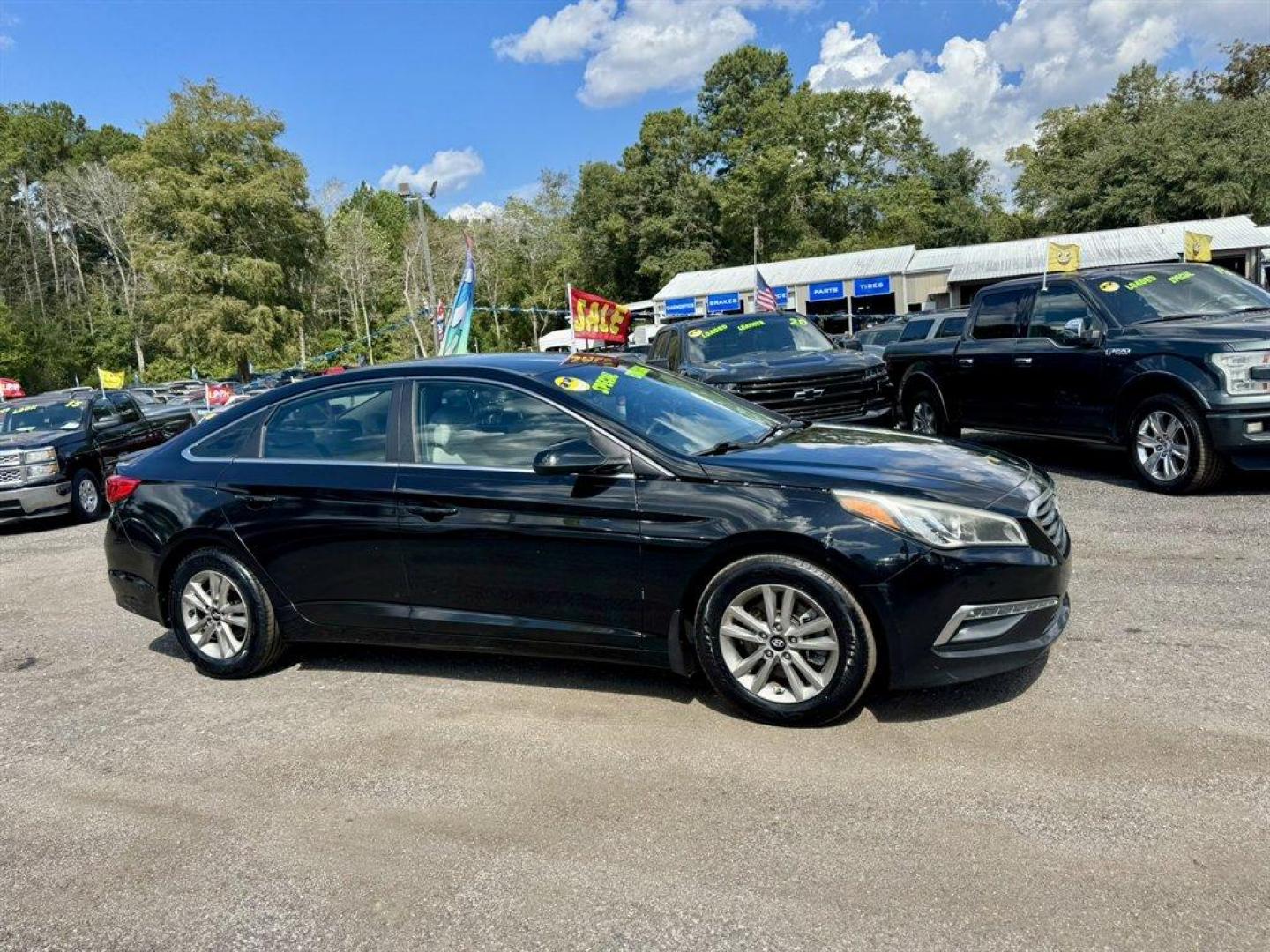 2015 Black /Grey Hyundai Sonata (5NPE24AF4FH) with an 2.4l I-4 DI Dohc 2.4l engine, Automatic transmission, located at 745 East Steele Rd., West Columbia, SC, 29170, (803) 755-9148, 33.927212, -81.148483 - Special Internet Price! 2015 Hyundai Sonata - Photo#2