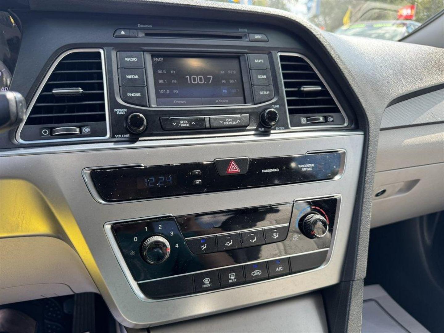 2015 Black /Grey Hyundai Sonata (5NPE24AF4FH) with an 2.4l I-4 DI Dohc 2.4l engine, Automatic transmission, located at 745 East Steele Rd., West Columbia, SC, 29170, (803) 755-9148, 33.927212, -81.148483 - Special Internet Price! 2015 Hyundai Sonata - Photo#12