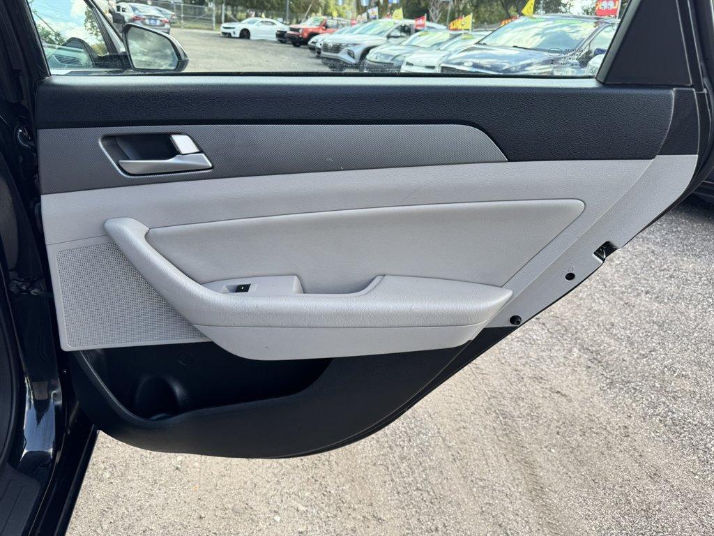 2015 Black /Grey Hyundai Sonata (5NPE24AF4FH) with an 2.4l I-4 DI Dohc 2.4l engine, Automatic transmission, located at 745 East Steele Rd., West Columbia, SC, 29170, (803) 755-9148, 33.927212, -81.148483 - Special Internet Price! 2015 Hyundai Sonata - Photo#22