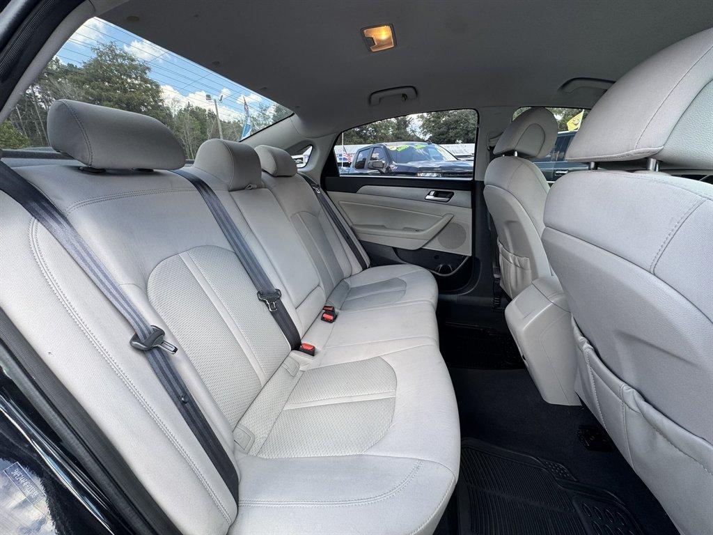 2015 Black /Grey Hyundai Sonata (5NPE24AF4FH) with an 2.4l I-4 DI Dohc 2.4l engine, Automatic transmission, located at 745 East Steele Rd., West Columbia, SC, 29170, (803) 755-9148, 33.927212, -81.148483 - Special Internet Price! 2015 Hyundai Sonata - Photo#23